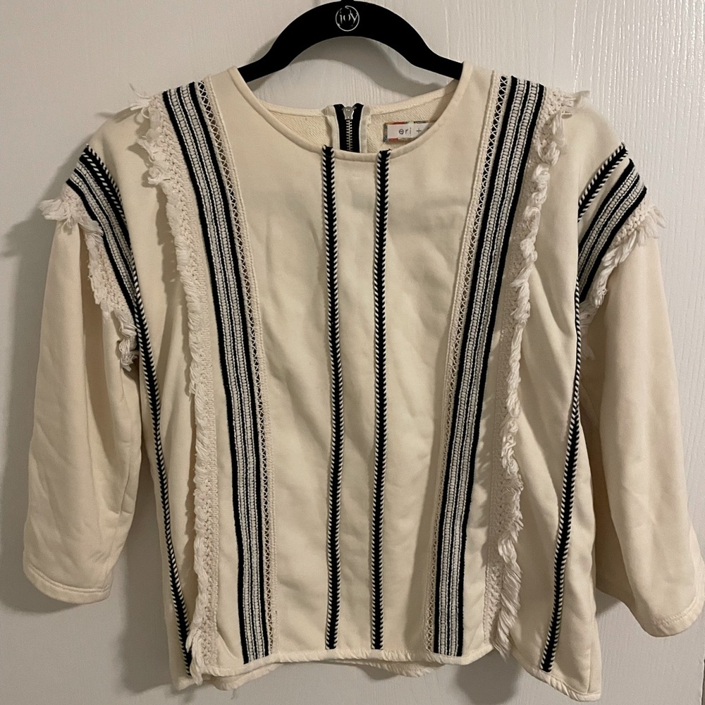 Eri + Ali cream and black gorgeous top in size xs. Can fit up to a medium